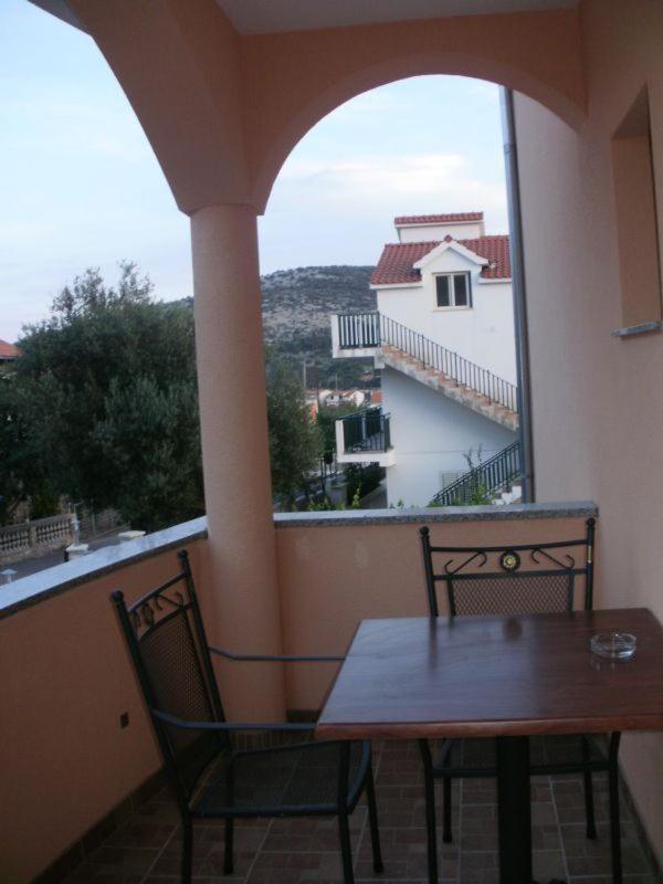 Apartments Antonija - Fitness Vinišće Exteriér fotografie
